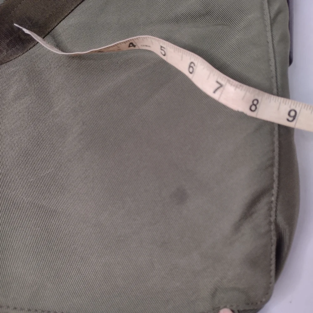 Banana Republic Olive Nylon Messenger Bag Crossbody Laptop Nylon Leather A19